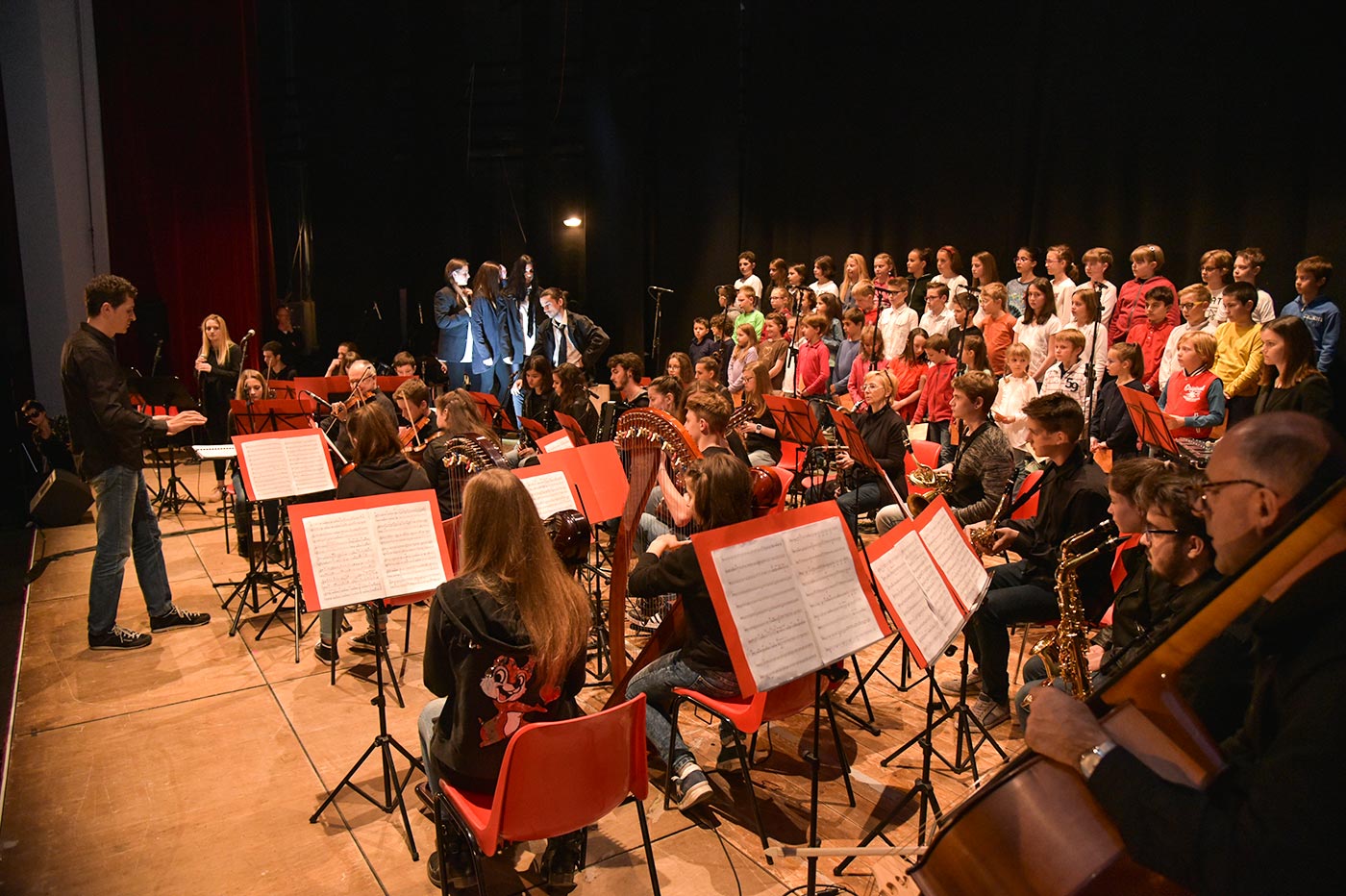Coro e orchestra giovanile della scuola